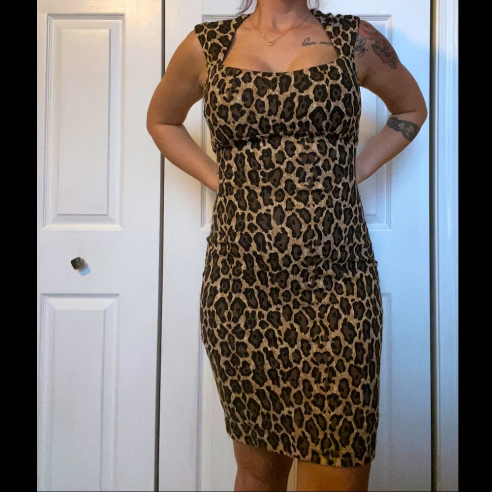 Small leopard print Cache dress.